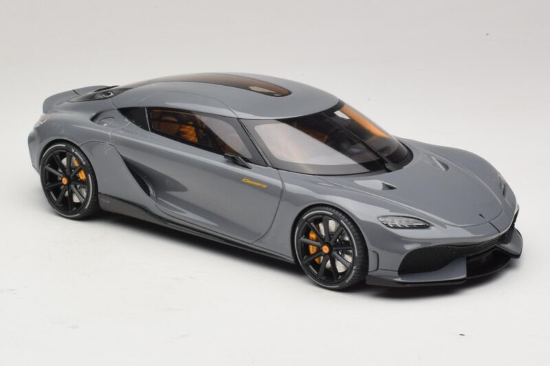 Koenigsegg Gemera Pilkas GT Spirit 1:18 Koenigsegg Gemera Pilkas GT Spirit 1:18 GT374 Derva