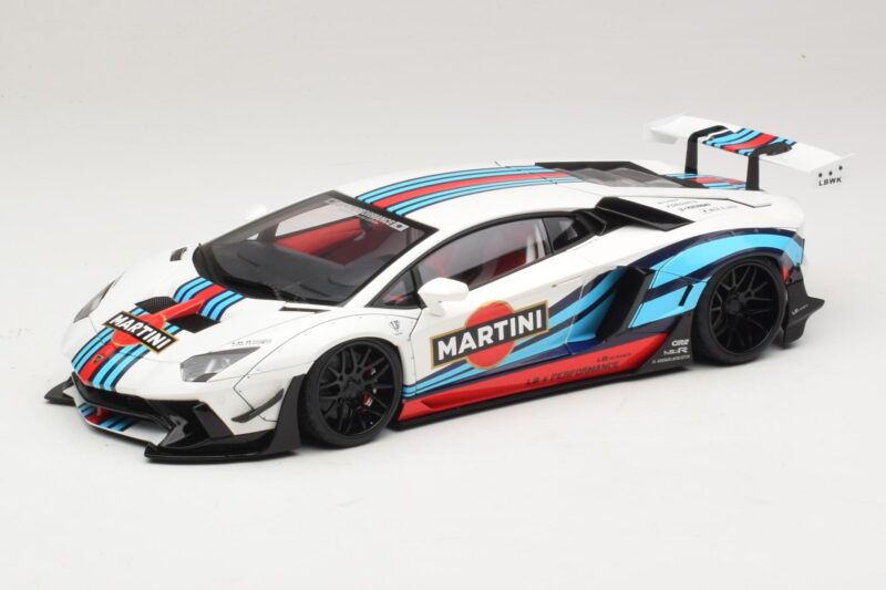 Lamborghini Aventador LB Works Martini Livery AUTOart 1:18 79185 Kompozitas