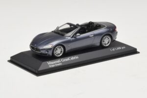 Maserati GranCabrio Pilkas Metalik Minichamps 1:43 400123931 Metalas - nuotrauka 2 iš 4