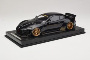 Maserati GranTurismo Liberty Walk Juoda su Auksiniais Ratlankiais AB Models 1:18 Maserati GranTurismo Liberty Walk Juoda su Auksiniais Ratlankiais AB Models 1:18 MAS-LB08-C Derva