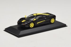 McLaren F1 Juodas Su Geltonais Dryžiais Minichamps 1:43 MCLAREN004 Metalas