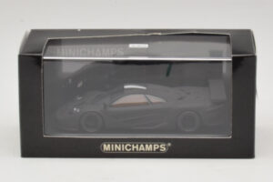 McLaren F1 GTR Longtail Juodas Matinis 1997 Minichamps 1:43 MCLAREN010 Metalas - nuotrauka 4 iš 4