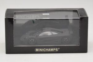 McLaren F1 GTR Prototype Juoda Matinė Su Juodais Ratlankiais Minichamps 1:43 MCLAREN009 Metalas - nuotrauka 3 iš 4