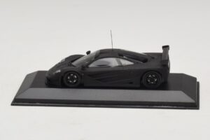 McLaren F1 GTR Prototype Juoda Matinė Su Juodais Ratlankiais Minichamps 1:43 MCLAREN009 Metalas - nuotrauka 4 iš 4