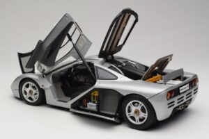 McLaren F1 Sidabrinė Minichamps 1:12 530133123 Metalas - nuotrauka 5 iš 8
