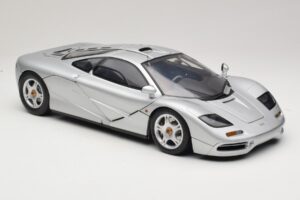 McLaren F1 Sidabrinė Minichamps 1:12 530133123 Metalas - nuotrauka 6 iš 8