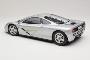McLaren F1 Sidabrinė Minichamps 1:12 530133123 Metalas - nuotrauka 7 iš 8