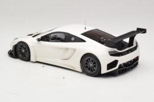McLaren MP4-12C GT3 Baltas 2013 Minichamps 1:18 151121394 Metalas - nuotrauka 5 iš 6