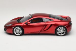 McLaren MP4-12C Raudona Metalik Minichamps 1:18 110133022 Metalas - nuotrauka 4 iš 8