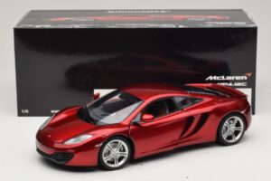 McLaren MP4-12C Raudona Metalik Minichamps 1:18 110133022 Metalas - nuotrauka 8 iš 8