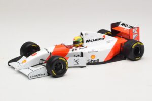 McLaren MP4/8 Ford #8 A. Senna Winner European GP 1993 Minichamps 1:18 540931818 Metalas