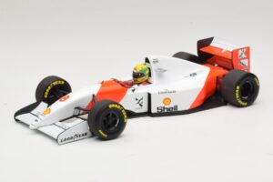 McLaren MP4/8 Ford #8 A. Senna Winner Japanese GP 1993 Minichamps 1:18 540931878 Metalas
