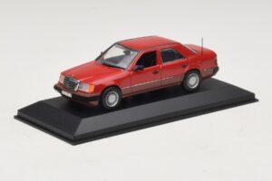 Mercedes 300D W124 Turbo Raudonas Minichamps 1:43 3210 Metalas - nuotrauka 2 iš 4