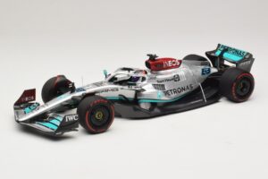 Mercedes AMG Petronas W13 E Performance #63 G. Russell Spanish GP 2022 Minichamps 1:18 110220063 Metalas