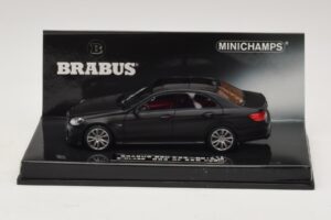 Mercedes Brabus 850 E63 W212 Matinis Juodas Minichamps 1:43 437034101 Metalas