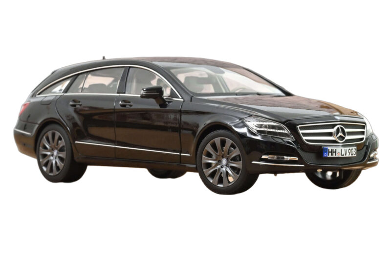 Mercedes CLS Shooting Brake X218 Obsidian Black Metallic Norev 1:18 Mercedes CLS Shooting Brake X218 Obsidian Black Metallic Norev 1:18 183944 Metalas
