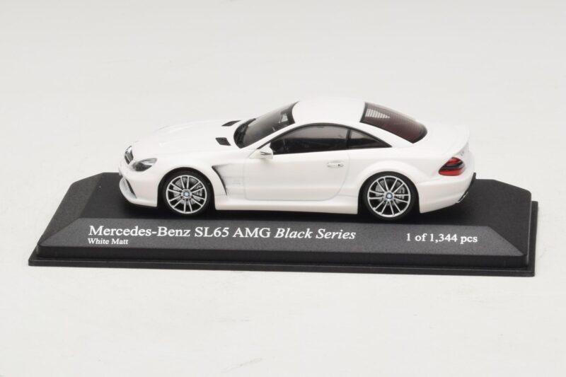 Mercedes SL65 AMG R230 Black Series Matinis Baltas Minichamps 1:43 Mercedes SL65 AMG R230 Black Series Matinis Baltas Minichamps 1:43 400038222 Metalas