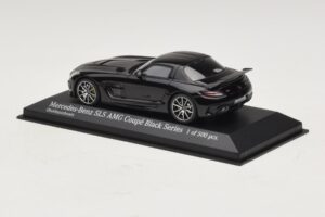 Mercedes SLS AMG C197 Black Series Juoda Metalik Minichamps 1:43 437033020 Metalas - nuotrauka 3 iš 4