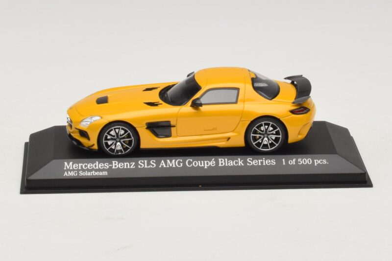 Mercedes SLS AMG C197 Black Series Auksinis Minichamps 1:43 Mercedes SLS AMG C197 Black Series Auksinis Minichamps 1:43 437033022 Metalas