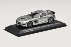 Mercedes SLS AMG C197 Black Series Pilka Metalik Minichamps 1:43 437033024 Metalas - nuotrauka 2 iš 4