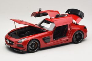 Mercedes SLS AMG C197 Black Series Raudonas Minichamps 1:18 110033022 Metalas - nuotrauka 3 iš 8