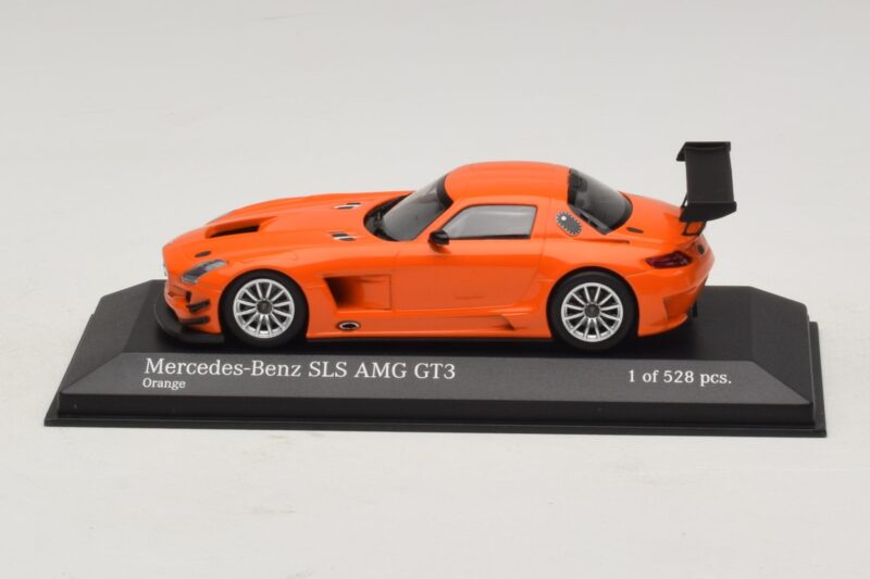 Mercedes SLS AMG GT3 Street Orange Minichamps 1:43 Mercedes SLS AMG GT3 Street Orange Minichamps 1:43 410113204 Metalas