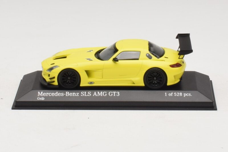 Mercedes SLS AMG GT3 Geltonas Minichamps 1:43 Mercedes SLS AMG GT3 Geltonas Minichamps 1:43 410113201 Metalas