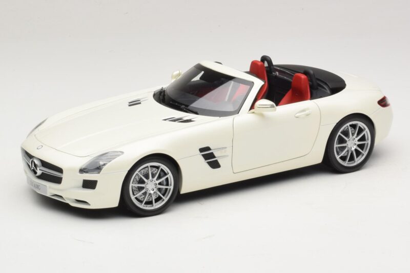 Mercedes SLS AMG Roadster Mystic White II Minichamps 1:18 B66960079 Metalas