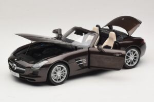 Mercedes SLS AMG Sepang Brown Minichamps 1:18 B66960080 Metalas - nuotrauka 2 iš 9
