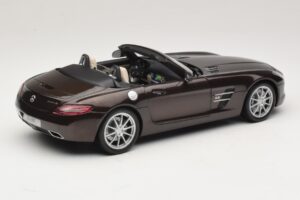 Mercedes SLS AMG Sepang Brown Minichamps 1:18 B66960080 Metalas - nuotrauka 4 iš 9