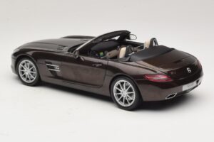 Mercedes SLS AMG Sepang Brown Minichamps 1:18 B66960080 Metalas - nuotrauka 8 iš 9