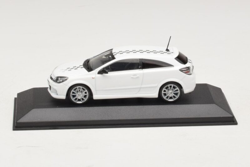 Opel Astra H OPC Nurburgring Edition Baltas Minichamps 1:43 ASTRA005 Metalas