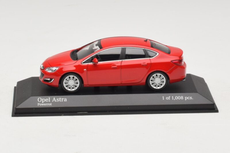 Opel Astra J Raudonas Minichamps 1:43 Opel Astra J Raudonas Minichamps 1:43 410042001 Metalas