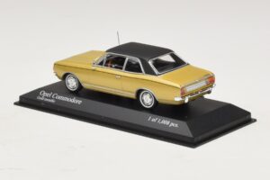 Opel Commodore A Auksinis Metalik Minichamps 1:43 430046165 Metalas - nuotrauka 3 iš 4