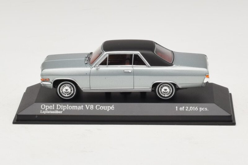 Opel Diplomat A V8 Coupe Sidabrinis Minichamps 1:43 Opel Diplomat A V8 Coupe Sidabrinis Minichamps 1:43 400048020 Metalas