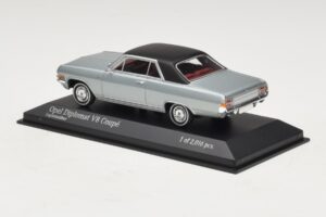 Opel Diplomat A V8 Coupe Sidabrinis Minichamps 1:43 400048020 Metalas - nuotrauka 3 iš 4
