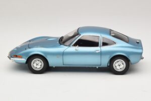 Opel GT Blue Metallic Minichamps 1:18 180049030 Metalas - nuotrauka 4 iš 8