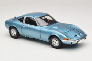 Opel GT Blue Metallic Minichamps 1:18 180049030 Metalas - nuotrauka 6 iš 8