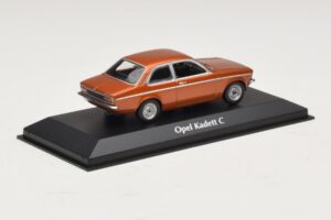 Opel Kadett C Bronzinis Metalinis Maxichamps 1:43 940045600 Metalas - nuotrauka 2 iš 4