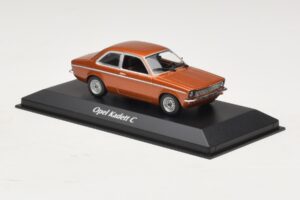 Opel Kadett C Bronzinis Metalinis Maxichamps 1:43 940045600 Metalas - nuotrauka 3 iš 4