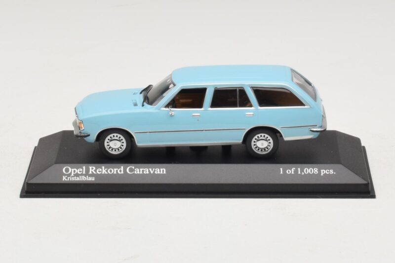 Opel Rekord D Caravan Šviesiai Mėlynas Minichamps 1:43 Opel Rekord D Caravan Šviesiai Mėlynas Minichamps 1:43 400044014 Metalas