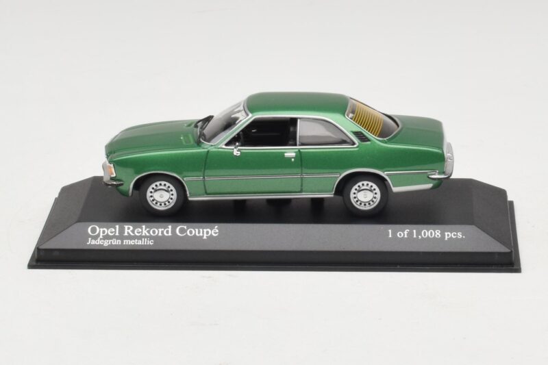 Opel Rekord D Kupė Žalias Metalizuotas Minichamps 1:43 Opel Rekord D Kupė Žalias Metalizuotas Minichamps 1:43 400044022 Metalas