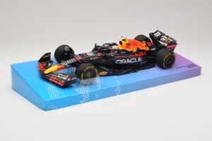 Oracle Red Bull Racing RB18 #11 S. Perez Miami GP 2022 Minichamps 1:18 113220511 Metalas - nuotrauka 2 iš 7