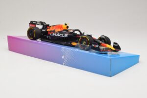 Oracle Red Bull Racing RB18 #11 S. Perez Miami GP 2022 Minichamps 1:18 113220511 Metalas - nuotrauka 4 iš 7