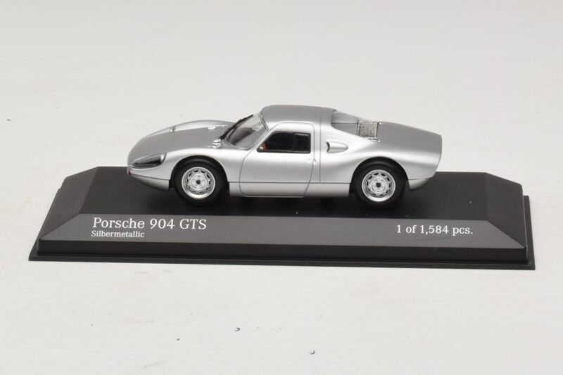 Porsche 904 GTS Sidabrinis Minichamps 1:43 Porsche 904 GTS Sidabrinis Minichamps 1:43 400065721 Metalas