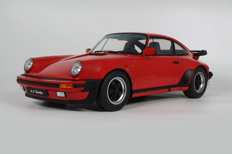 Porsche 911 930 Turbo 3.3 India Red GT Spirit 1:8 Porsche 911 930 Turbo 3.3 India Red GT Spirit 1:8 GTS802301 Derva