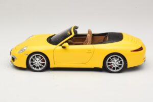 Porsche 911 991 Carrera S Kabrioletas Geltonas Minichamps 1:18 100061031 Metalas - nuotrauka 4 iš 8