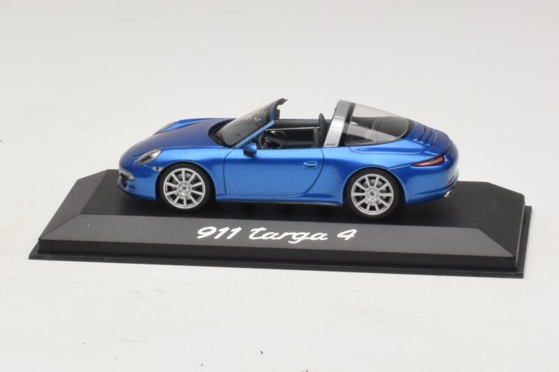Porsche 911 991 Targa Mėlyna Metalik Minichamps 1:43 Porsche 911 991 Targa Mėlyna Metalik Minichamps 1:43 WAP0200350E Metalas