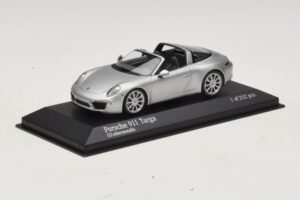 Porsche 911 991 Targa Sidabrinis Minichamps 1:43 410062442 Metalas - nuotrauka 2 iš 4