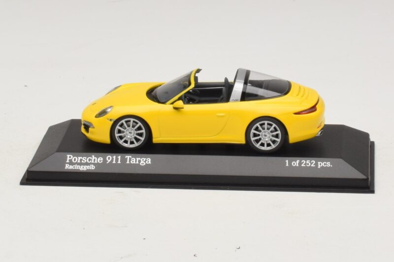 Porsche 911 991 Targa Geltonas Minichamps 1:43 Porsche 911 991 Targa Geltonas Minichamps 1:43 410062441 Metalas